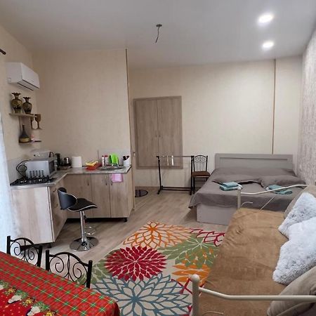 Guest House Beautiful Avlabar Tbilisi Exterior photo